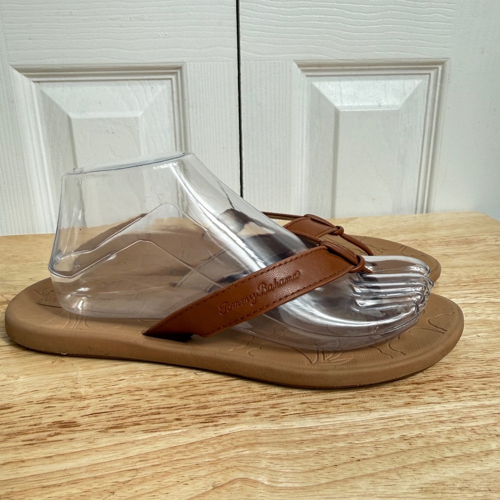 Tommy Bahama Flip Flop Sandals 8 Brown Coastal Beach Tropical Summer Aesthetic